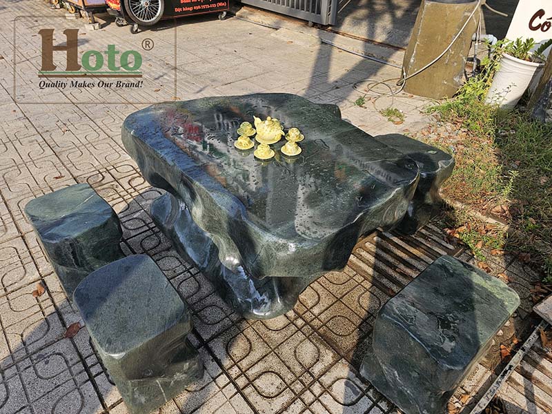 Bộ bàn ghế đá tự nhiên nguyên khối màu xanh rêu cao cấp.
