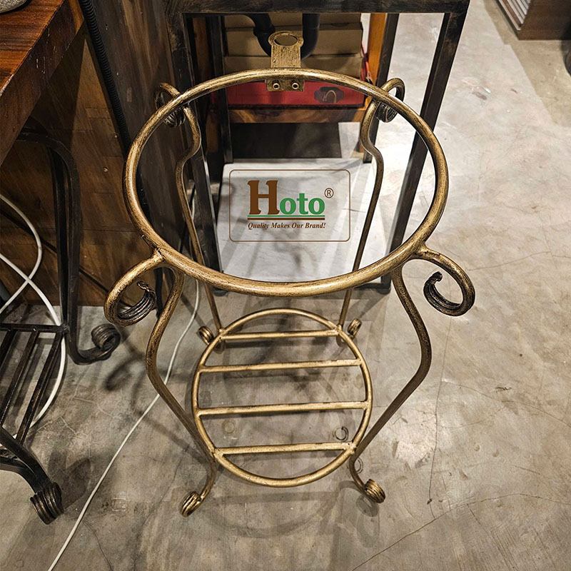 Chân sắt mỹ thuật dùng để đặt chậu lavabo gọn gàng cho nhà tắm.