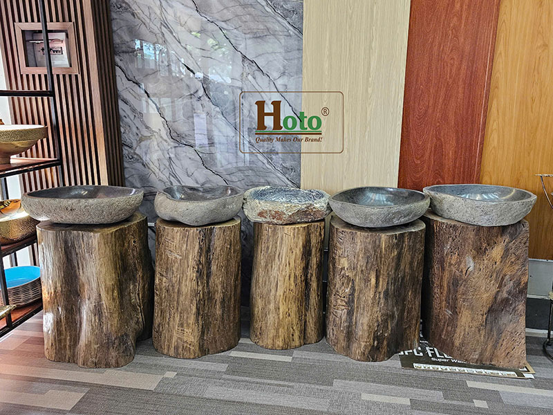 Trụ lũa gỗ dùng để đặt các loại lavabo đá cuội, lavabo đá tự nhiên.