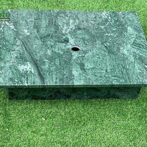 Bàn đá lavabo làm bằng đá marble cao cấp, treo tường gọn gàng, sang trọng màu xanh rêu.