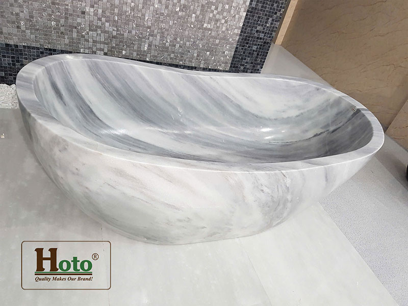 Bồn tắm bằng đá cẩm thạch nguyên khối, vẻ đẹp của sự sang trọng.
