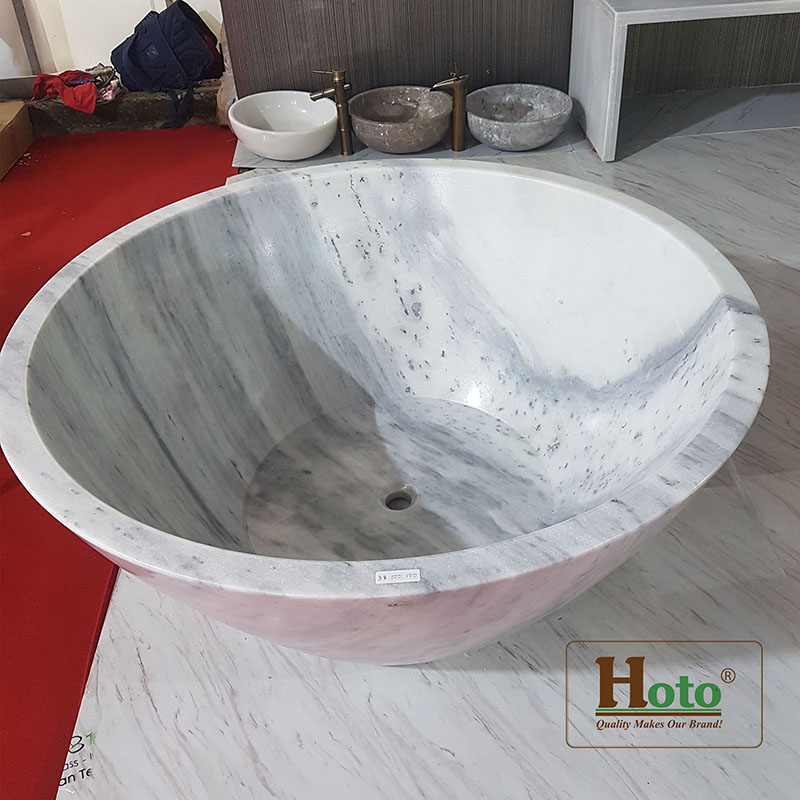Bồn tắm bằng đá cẩm thạch nguyên khối, vẻ đẹp của sự sang trọng.