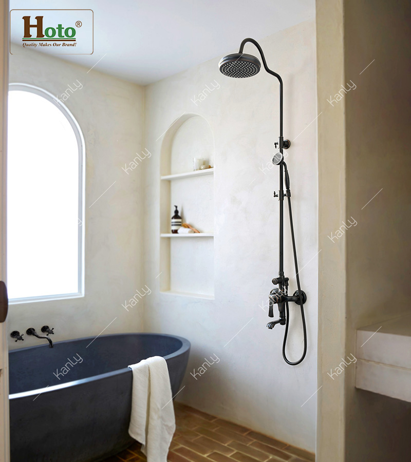 Sen tắm màu đen bằng đồng cổ điển sang trọng dành cho nhà tắm hiện đại, tân cổ điển.